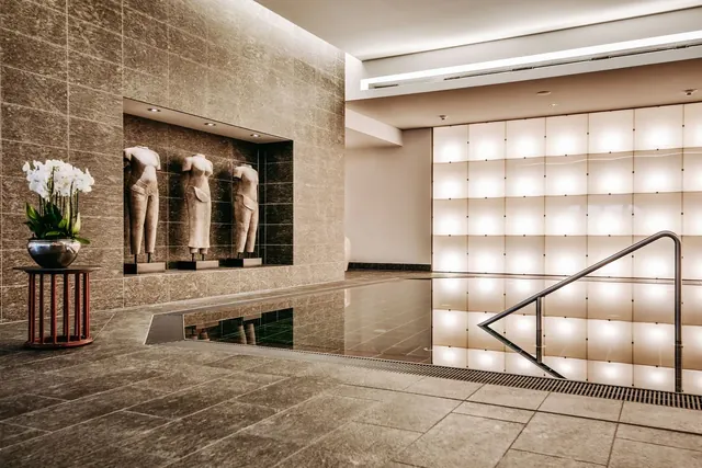 Parkhotel Quellenhof Spa - Image 2