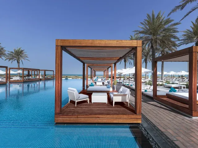Saadiyat Beach Club - Image 2