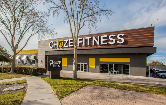 Chuze Fitness Winrock Town Center