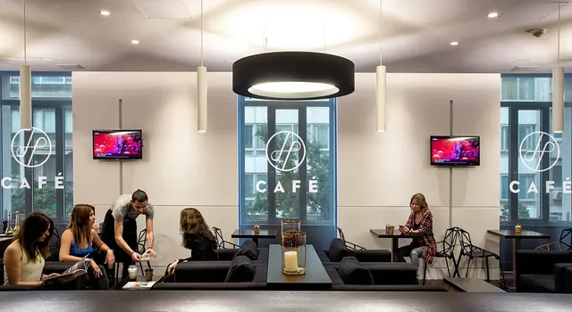 Holmes Place Athens - Image 2