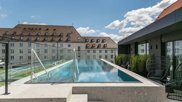Hotel Maximilian's