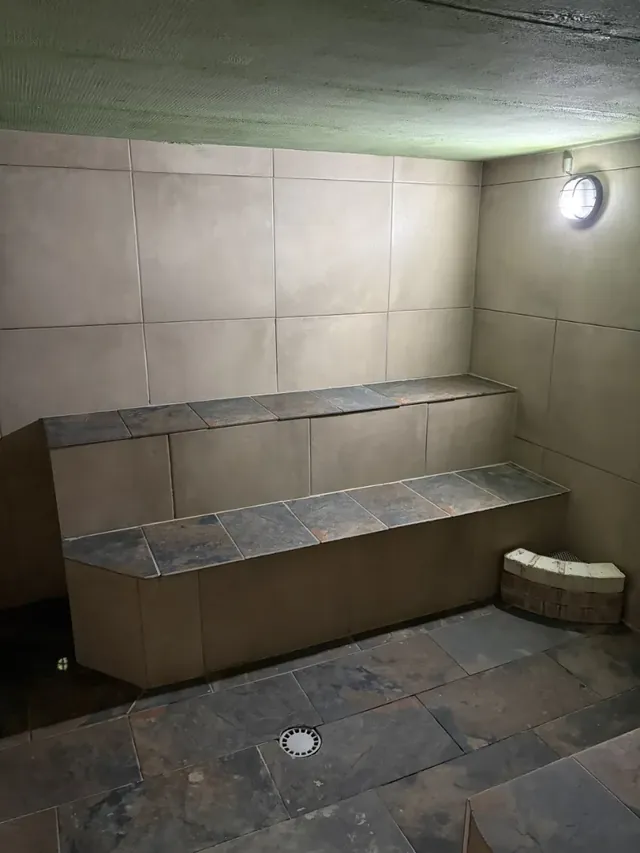 Crunch Sauna - Image 2
