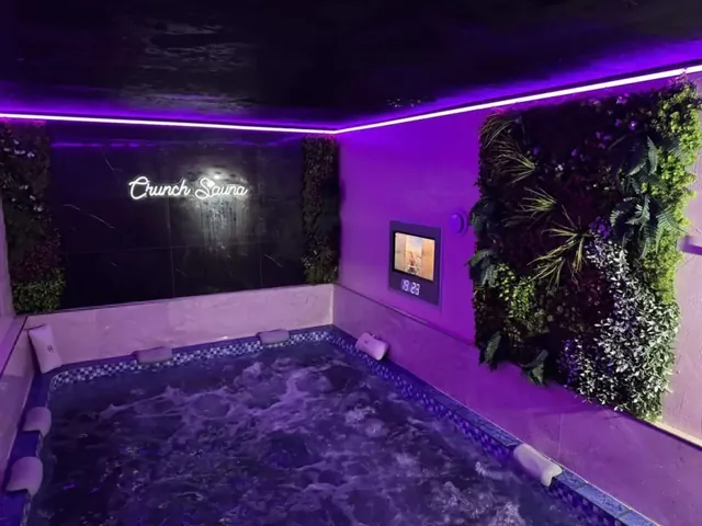 Crunch Sauna - Image 3