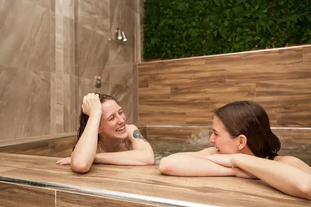 Evergreen Spa Bathhouse and Massage - Image 2