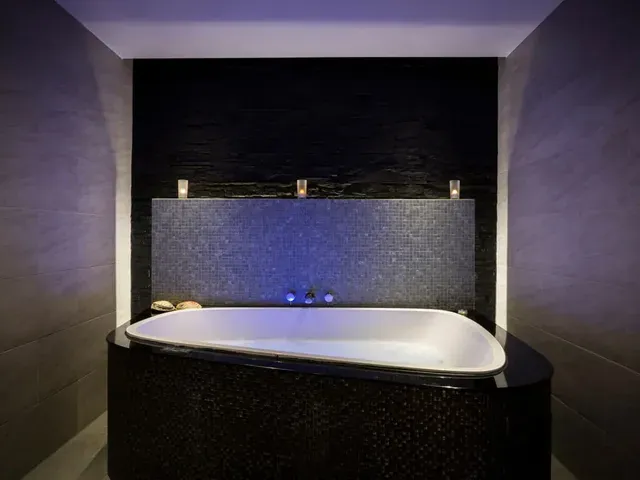 Riverside Spa at Quy Mill Hotel - Image 2