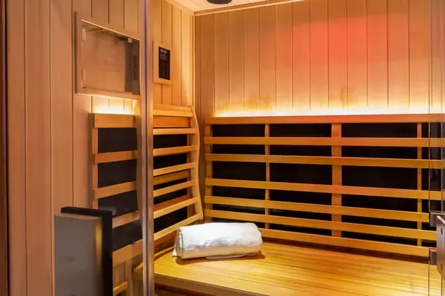 Sauna Float ACT