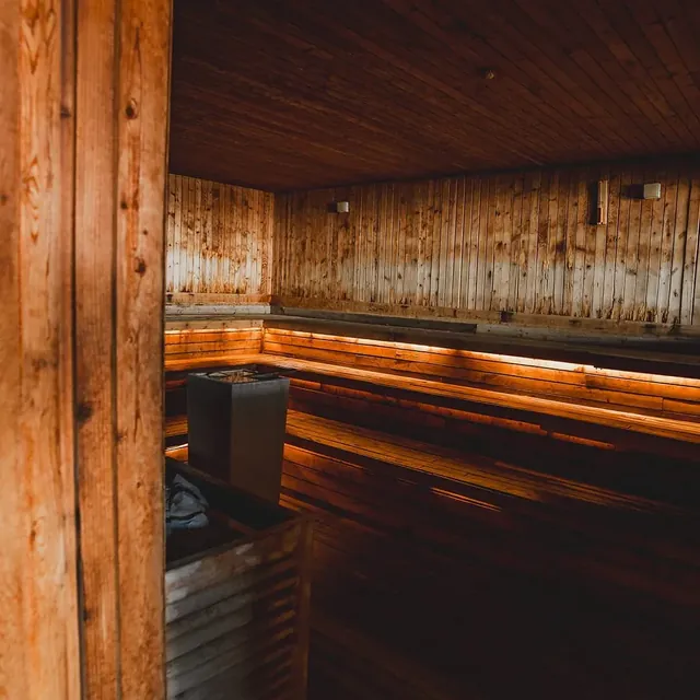 AMO Bathhouse