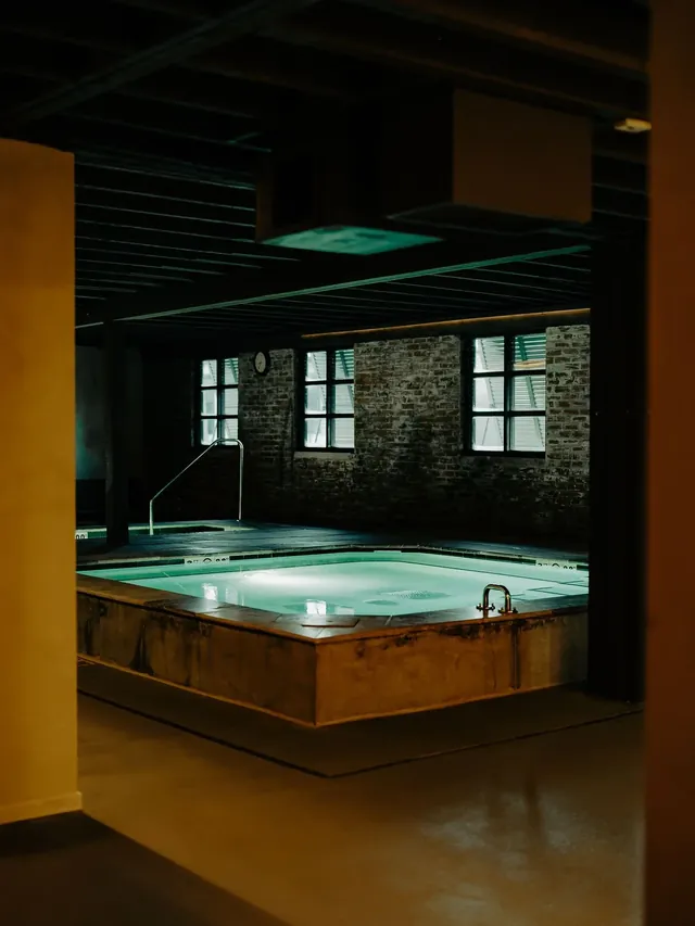 Sunday Hot Springs - Image 2