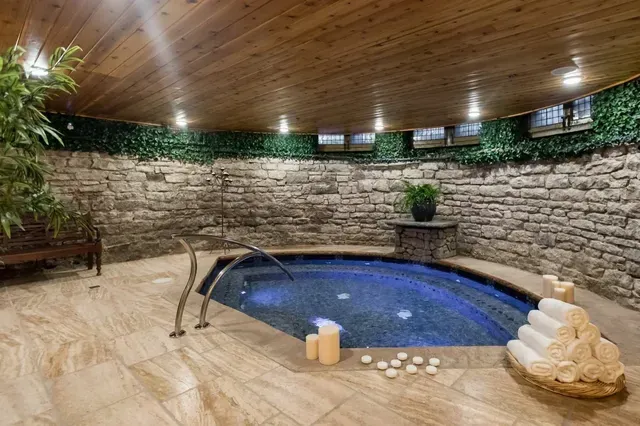 SOAK Spa at The Detroit Club