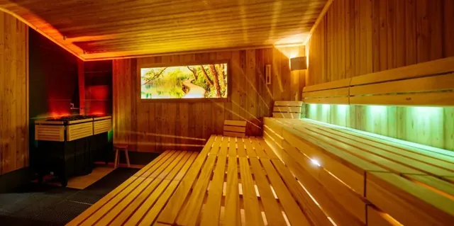 Roland Matthes Schwimmhalle Sauna