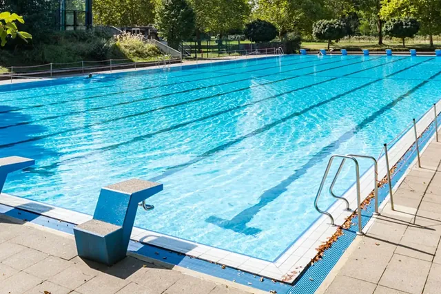 Hallenfreibad Hofstede - Image 2
