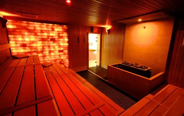 WaldSchwimmbad Neu-Isenburg - Image 2