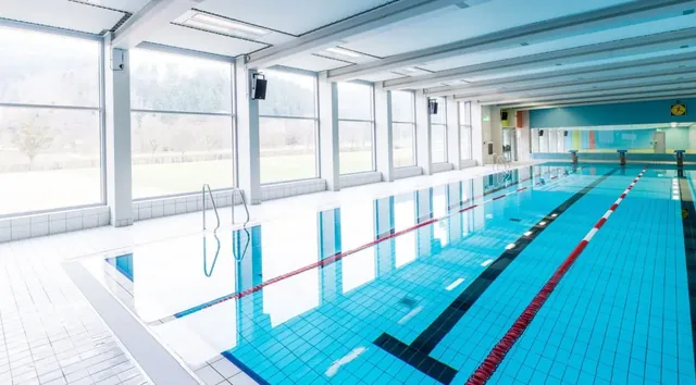 FT-Hallenbad & Sauna