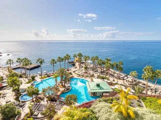 The Royal Spa, Royal Savoy