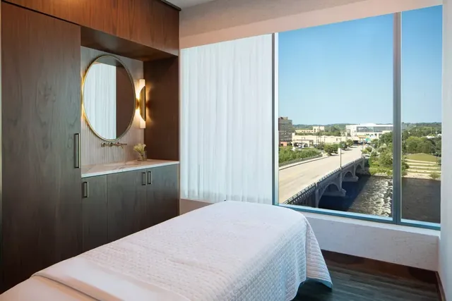 Celeste Salon & Spa at Amway Grand Plaza - Image 2