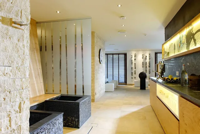 Hotel Aspen Grindelwald Day Spa - Image 2