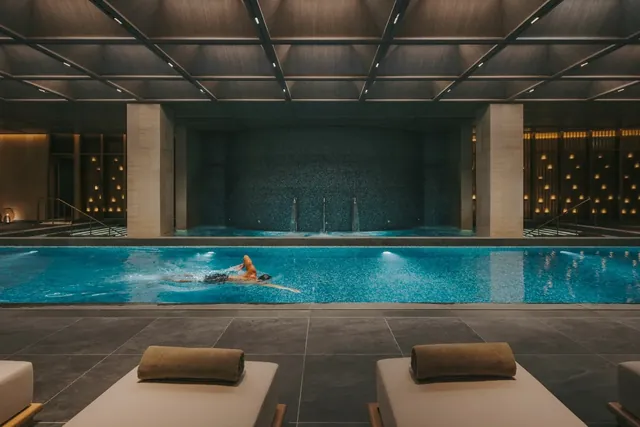 CIRUA Bathhouse