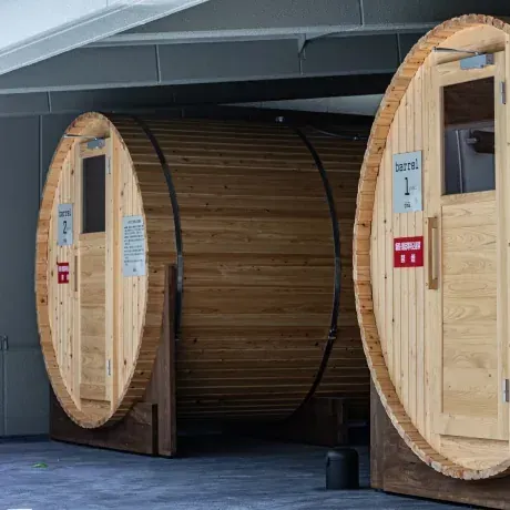 花園温泉 sauna kukka - Image 3
