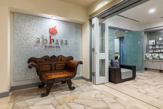 Abhasa Waikiki Spa