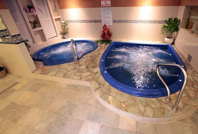 Herbal Spa, Sauna & Salon - Image 2
