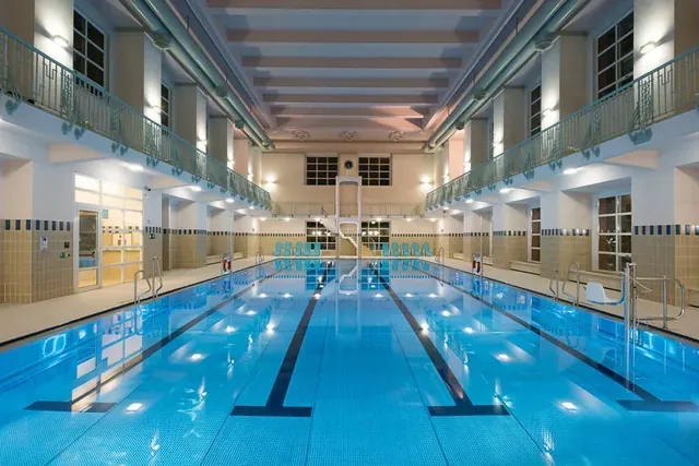 Hallenbad und Sauna Amraser Straße - Image 3