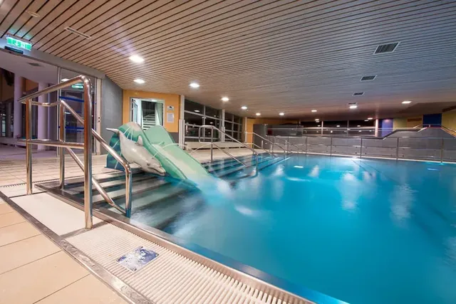 Hallenbad und Sauna Olympisches Dorf - Image 2