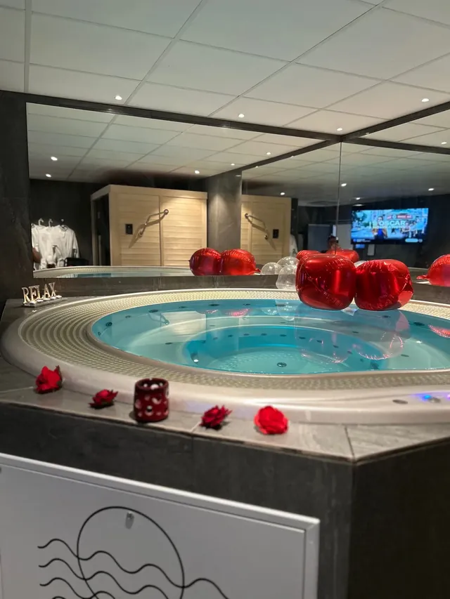 JKPG Spa & Lounge