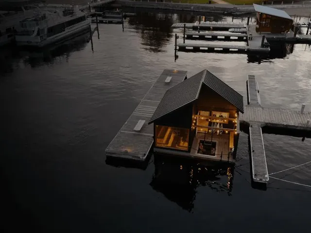 Löyly Floating Sauna Kelowna