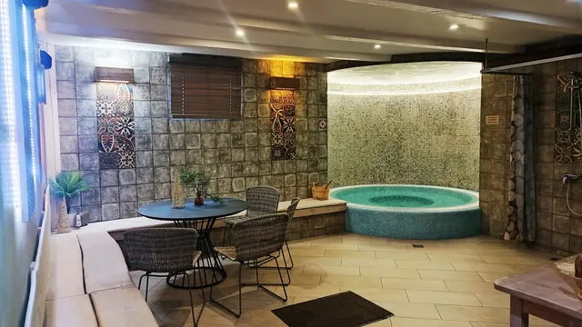 KUBU Namai Sauna with Jacuzzi - Image 2
