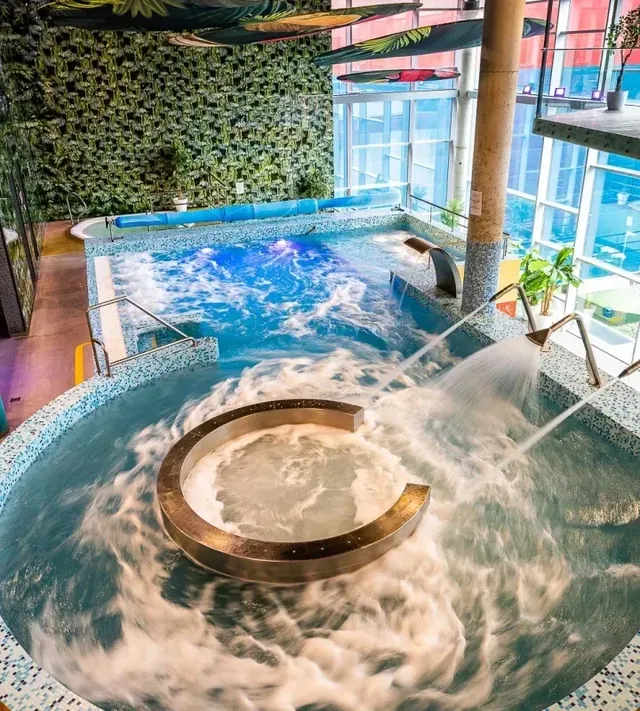 LOC Pool & SPA - Image 2