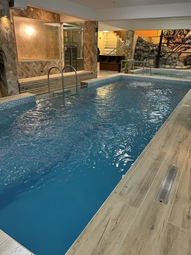 Oasis Spa Wellness Gym Sauna - Image 3