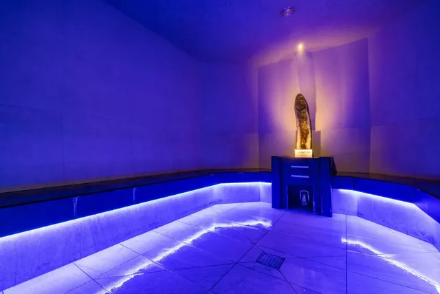 Himalayan salt sauna saunas in Luton, United Kingdom