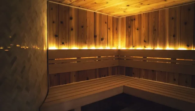Bergamot Massage + Sauna