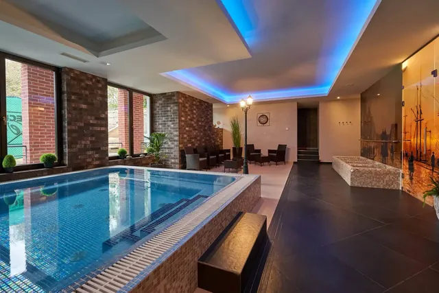 Queens Hotel Public Wellness - Image 2