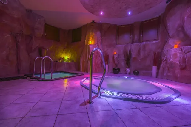 Oaza Miru VIP Wellness Saunas - Image 2