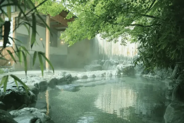 Yuyuan Biwa no Yu - Image 2
