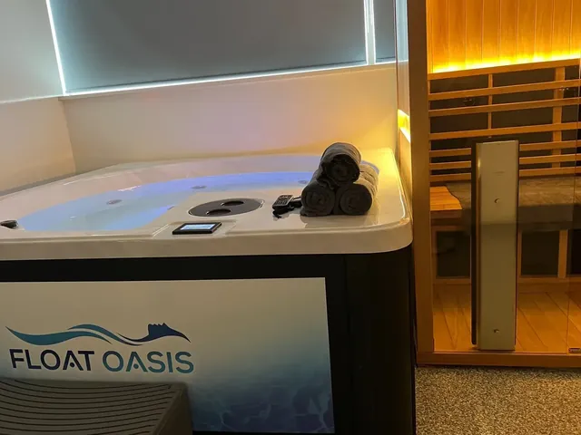 Float Oasis - Image 3