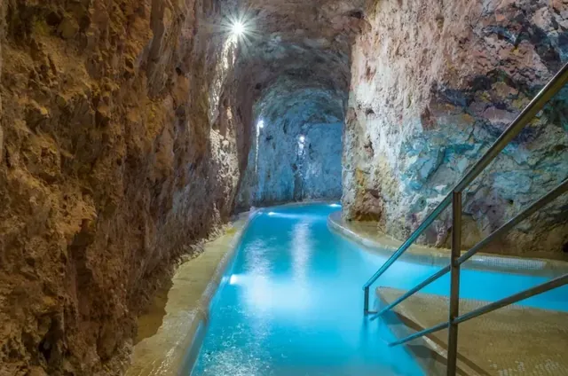 Miskolctapolca Cave Bath Sauna Park - Image 2