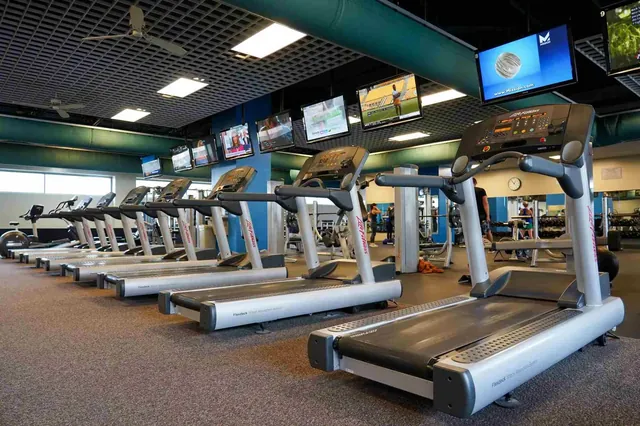Genesis Health Clubs Midtown Crossing - Image 2