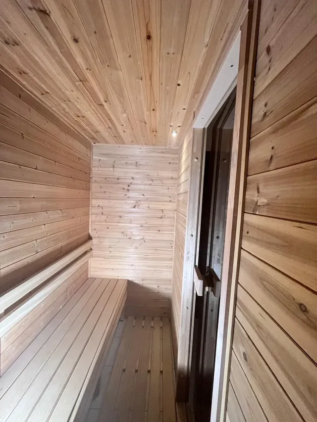 Sauna 365 - Image 3