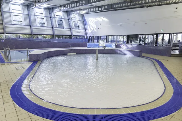 Leys Pools & Leisure Centre - Image 3