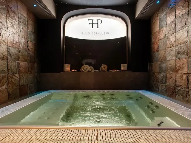 Wellness Club Hotel Porta Felice - Image 2