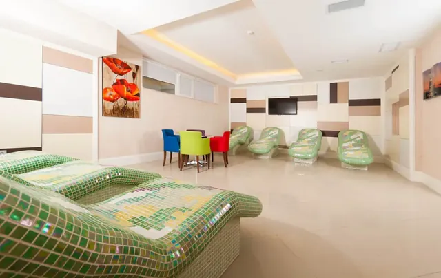 City Hotel Plovdiv Relax Center - Image 3
