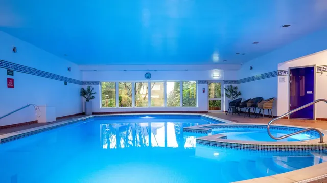 Barton Manor Hotel & Spa