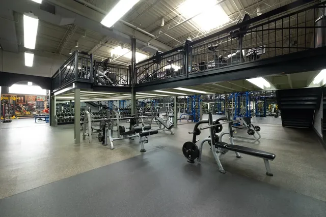 Gold's Gym Richmond (The Fan)
