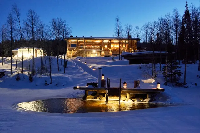 Pyhäpiilo Smoke Sauna - Image 2