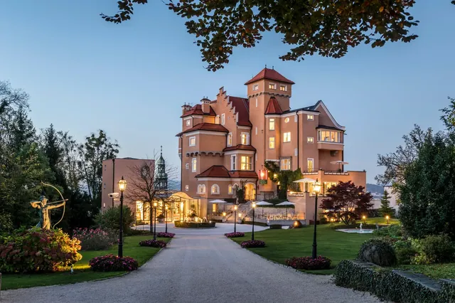 Hotel Schloss Mönchstein - Image 3