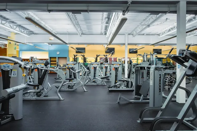 Gold's Gym San Antonio Medical Center
