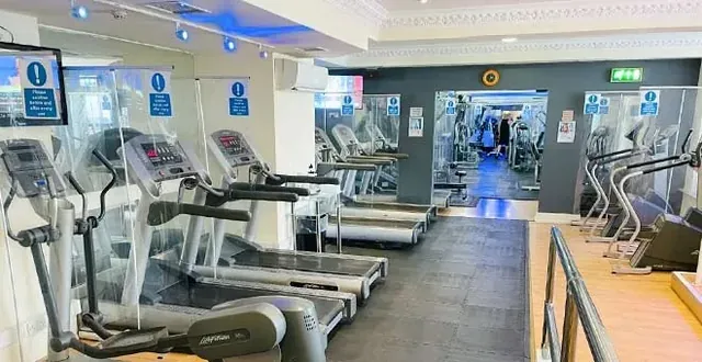 Spindles Health and Leisure Club, Britannia Hotel Stockport - Image 2