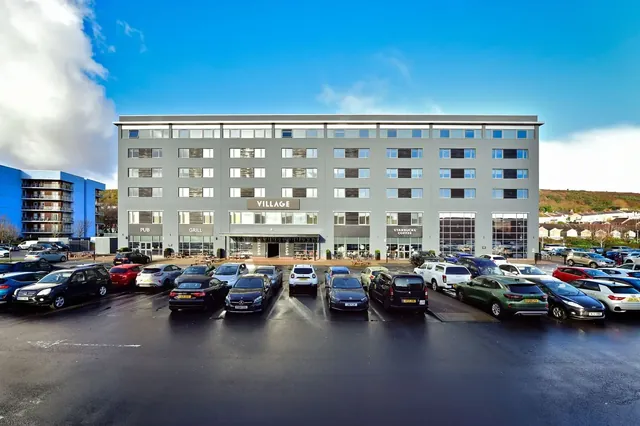 Village Hotel Swansea - Image 2